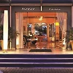 Ianos Hotel