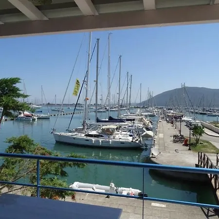 Hotel Ianos 3*