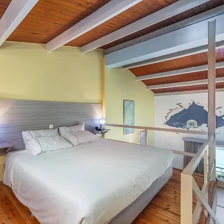 Hotel Ianos 3*