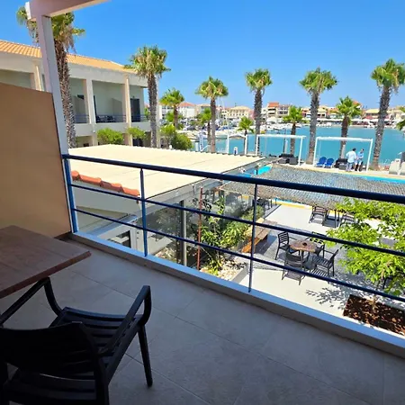 Ianos Hotel 3*
