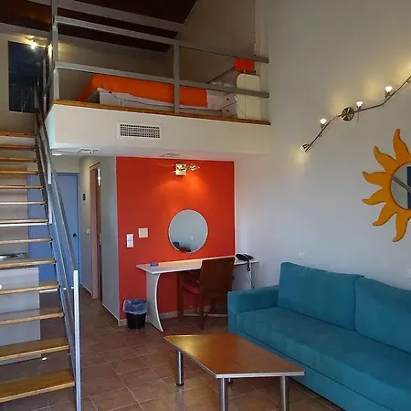 Ianos Hotel 3*
