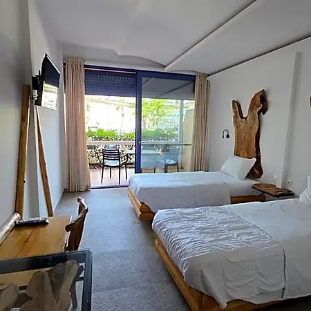 Ianos Hotel 3*